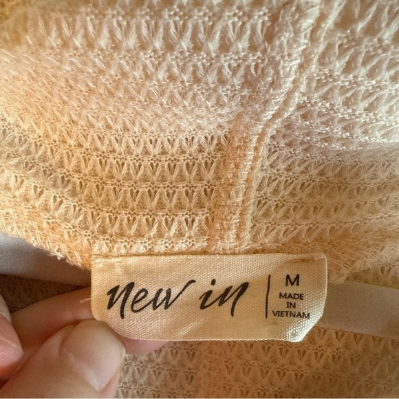 Elegant Cream Button Down Waffle Knit Top Size Medium NWOT - Picture 12 of 14